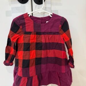 Barely worn Burberry dress 2t